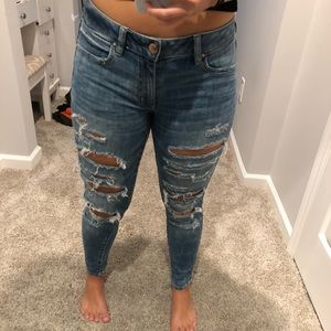 American Eagle Distressed Jeans